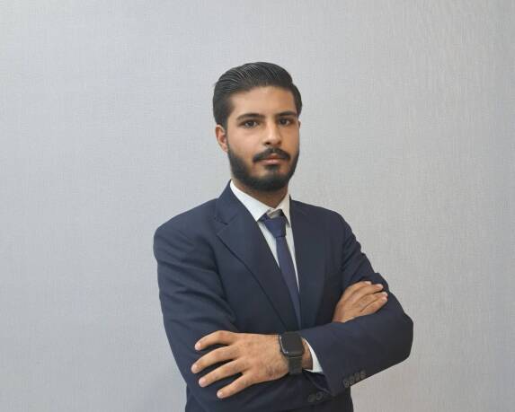 مهدیار اسحقی